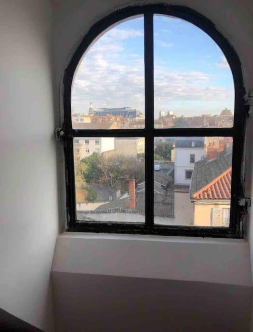 Sejour Detente Au Coeur De Macon Spa,Cine,Bouteille Offerte Экстерьер фото