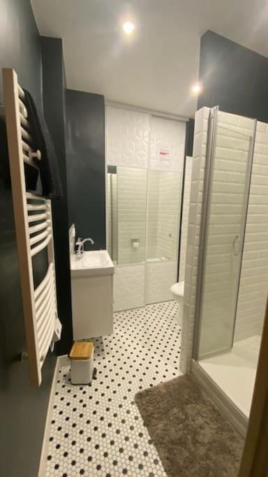 Sejour Detente Au Coeur De Macon Spa,Cine,Bouteille Offerte Экстерьер фото