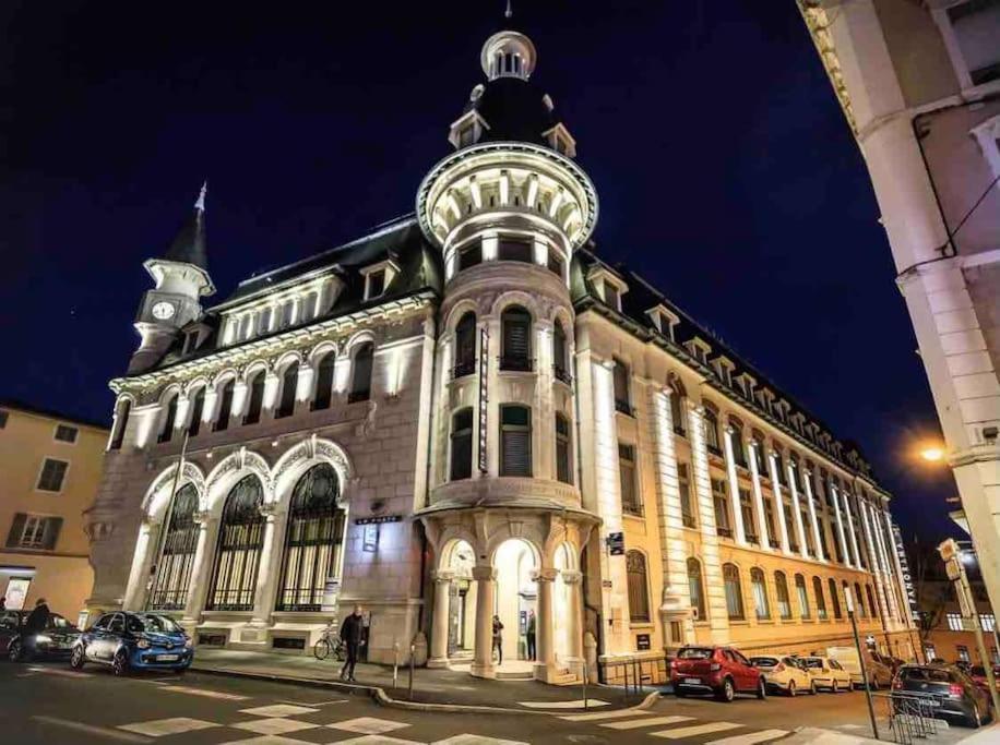 Sejour Detente Au Coeur De Macon Spa,Cine,Bouteille Offerte Экстерьер фото