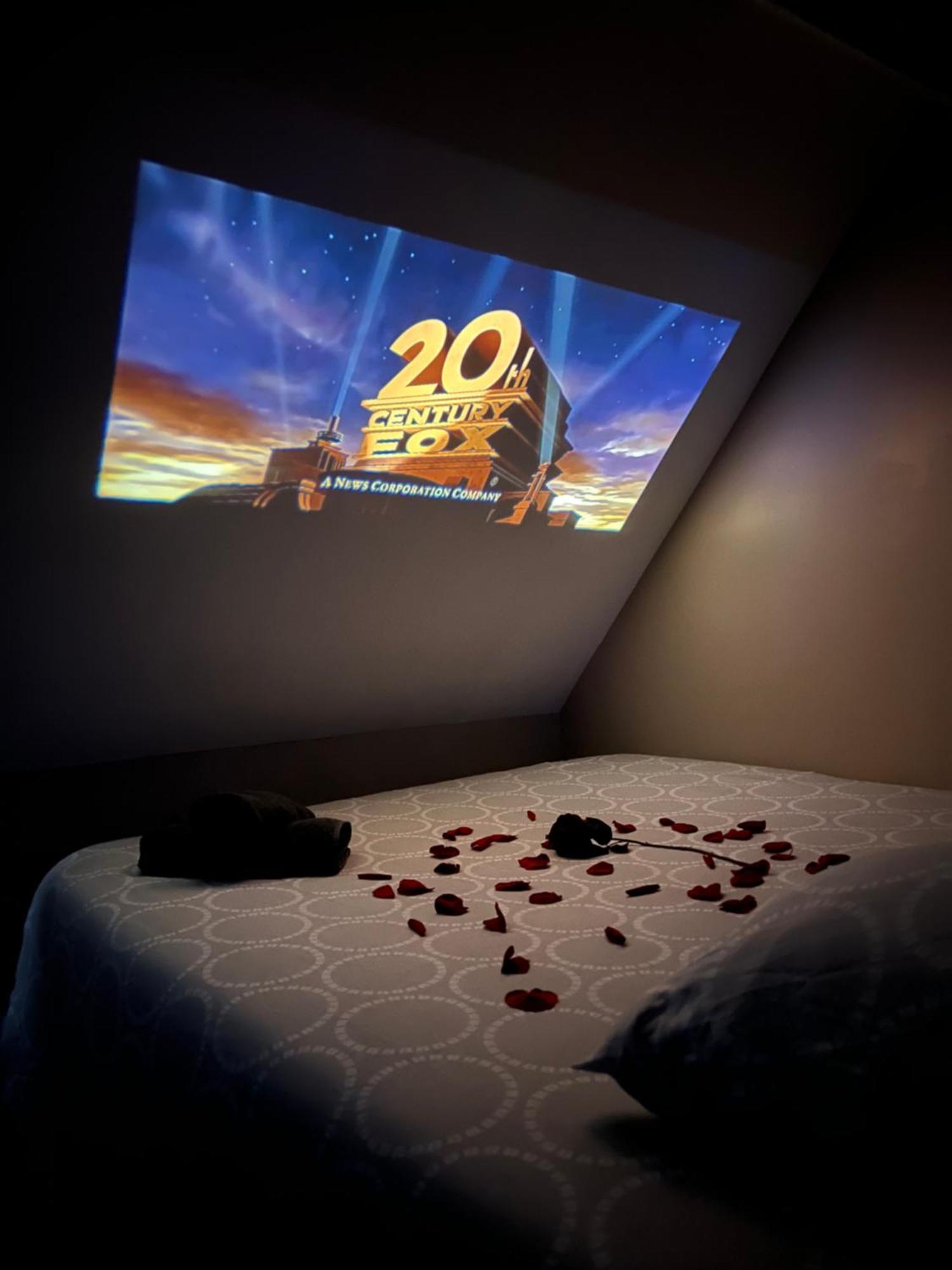 Sejour Detente Au Coeur De Macon Spa,Cine,Bouteille Offerte Экстерьер фото
